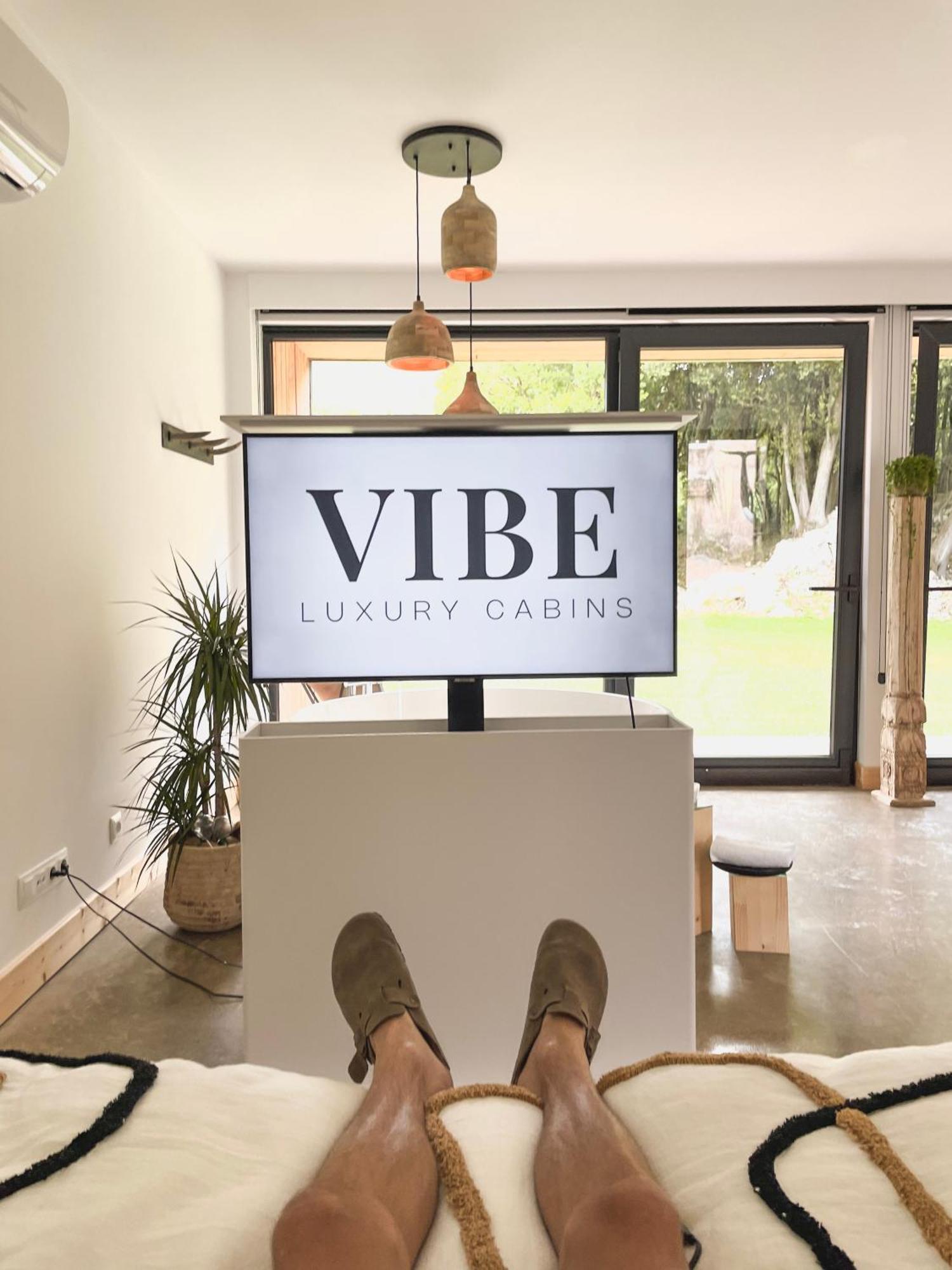 Vibe Luxury Cabins Арнуэро Экстерьер фото